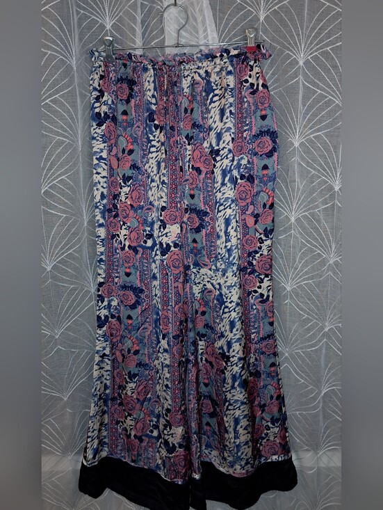 Intimately By Free People Pants - Intimately by Free People brand Women's size xs Flowy lounge floral design pant